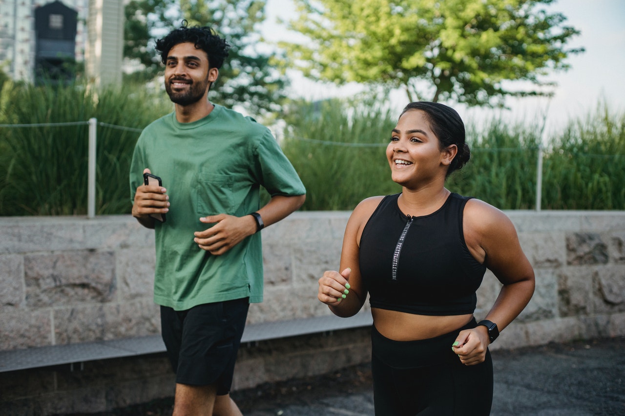 Low-impact indoor cardio exercise for sensitive knees